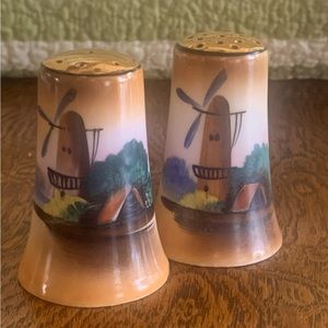 Vintage Lusterware Shaker Set